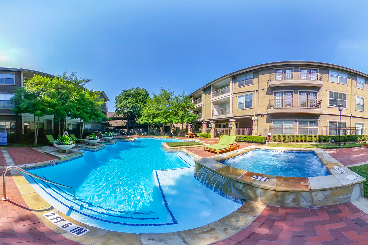 Gallery Easton Apartment Homes in Dallas, TX